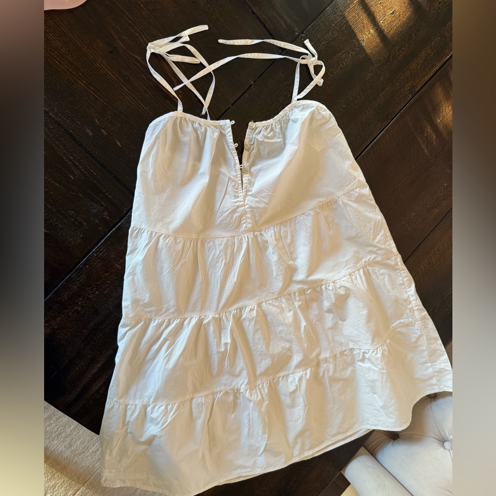 Elegant White Mini Dress